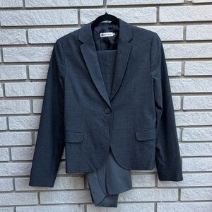 Queen Mum Maternity Classic One Button Suit Grey Size 40